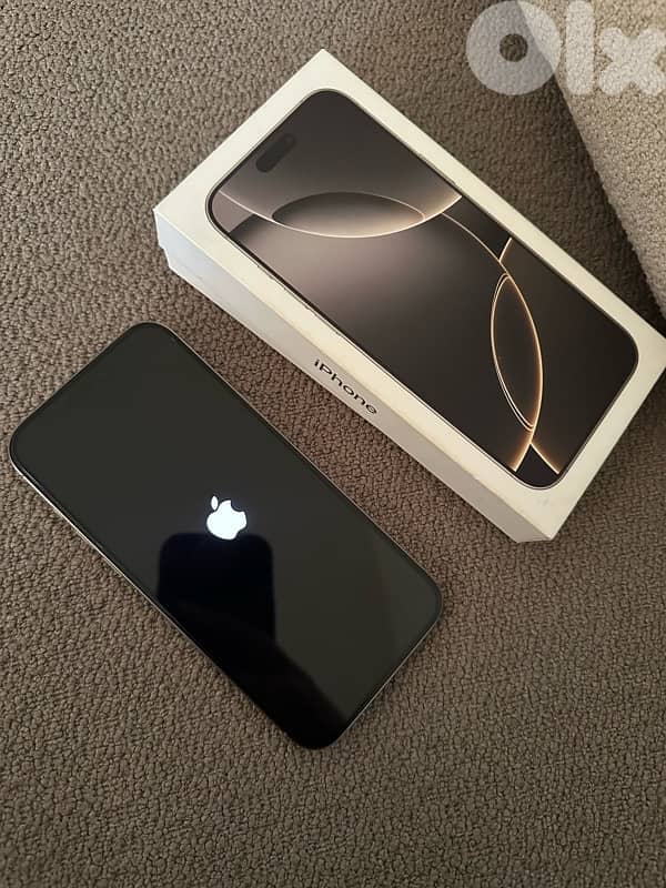 iphone 16 Pro Max 256GB - Like New 6