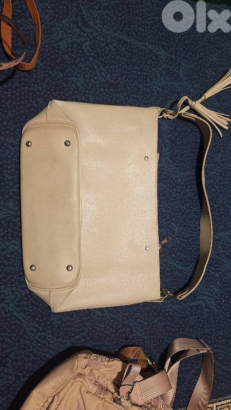 Small backpacks and handbags 5