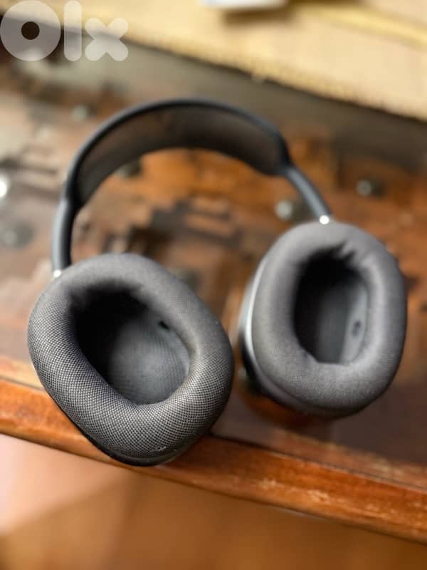 Airpods Max Barely Used 3