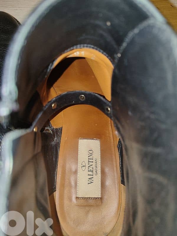 Valentino garavani rockstud ankle boots 2