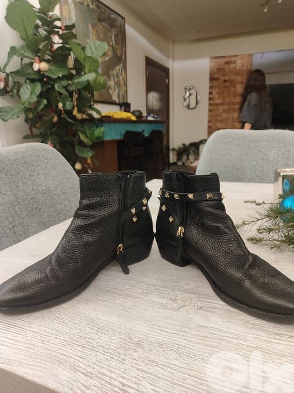 Valentino garavani rockstud ankle boots 3