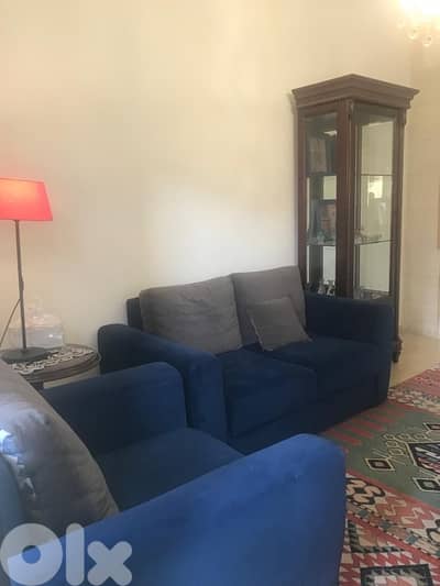 غرفة قعدة من عند استقبال