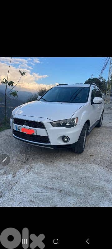 Mitsubishi Outlander 2011