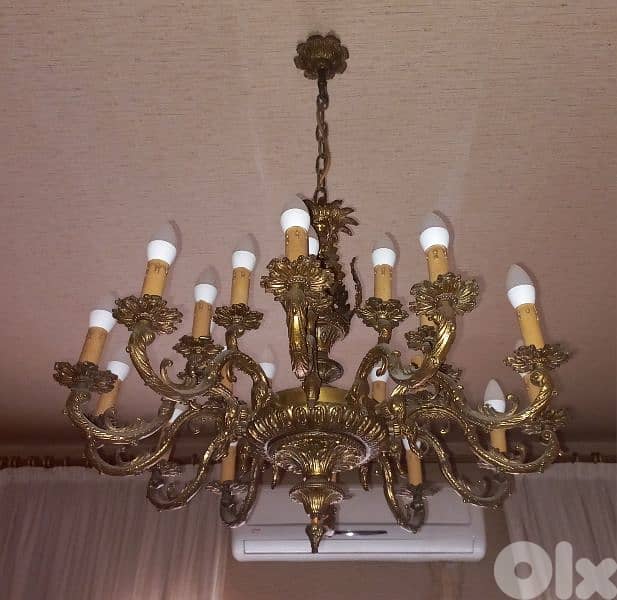 Vintage Chandelier en Bronze. 1