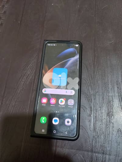 fold 4 used , very good condition