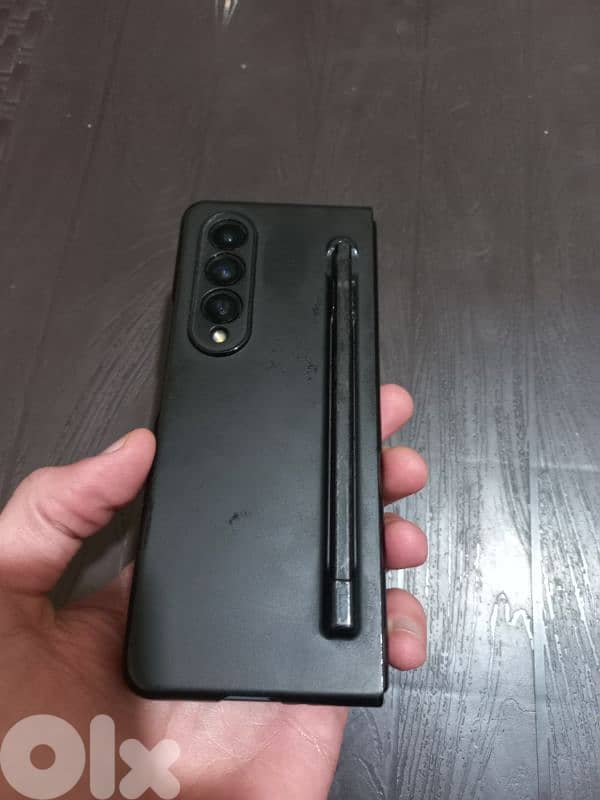 fold 4 used , very good condition 1