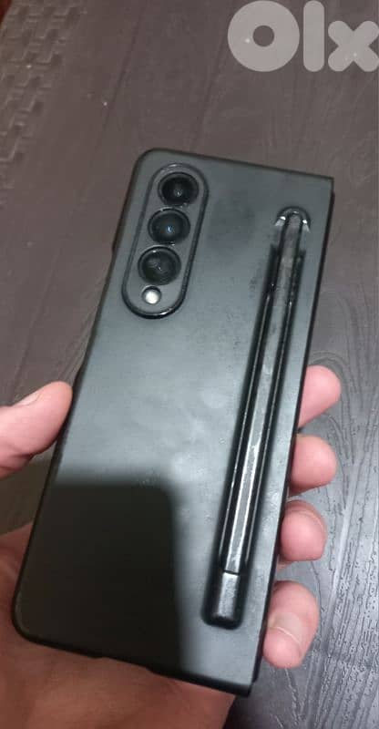 fold 4 used , very good condition 2