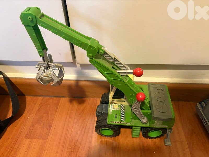 11 trucks very good condition 6