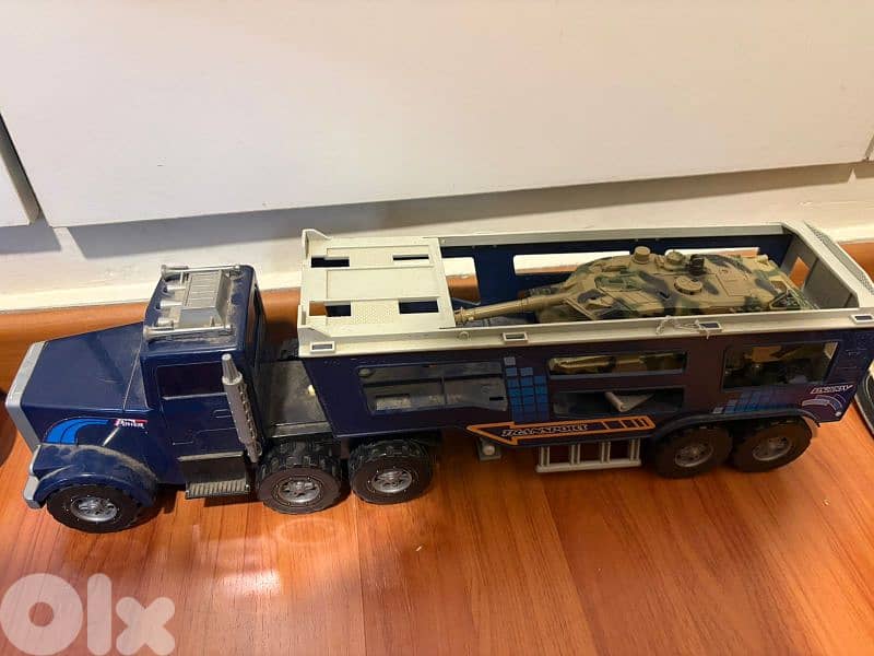 11 trucks very good condition 10