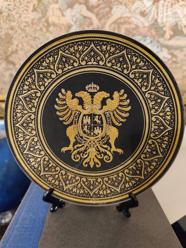 vintage 1973 Spanish damascene plate cost of arms 24k Gold 1