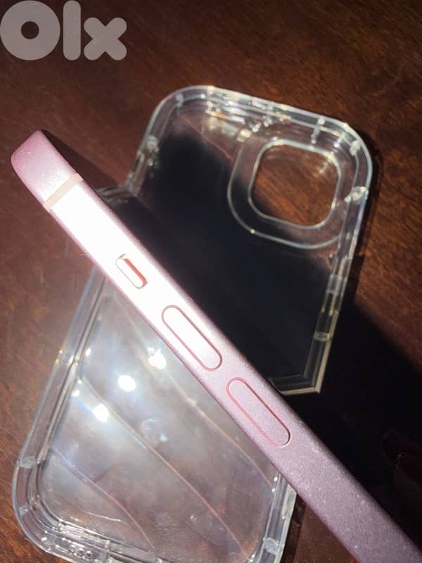 iPhone 15 | 256 gb | with original Apple charger 4