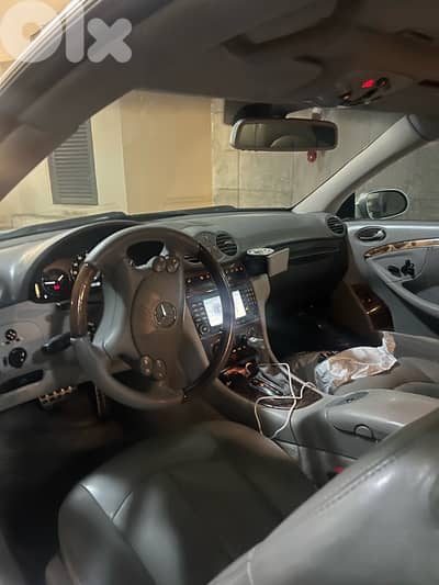 Mercedes-Benz CLK-Class 2005