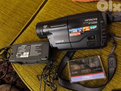 Hitachi VM-E358E 8mm video camera/recorder. Key features include:  8mm