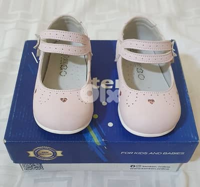 Baby shoes  Pink  original leather & used  one  time  only  size  21