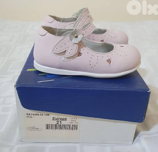 Baby shoes  Pink  original leather & used  one  time  only  size  21 4