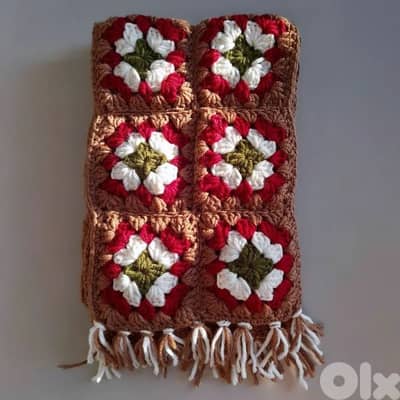 handmade crochet grannysquare scarf