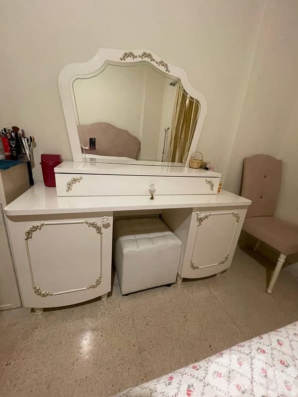 bedroom without closet - نوم مع كومود و فرشه فوما بدون خزانه 4