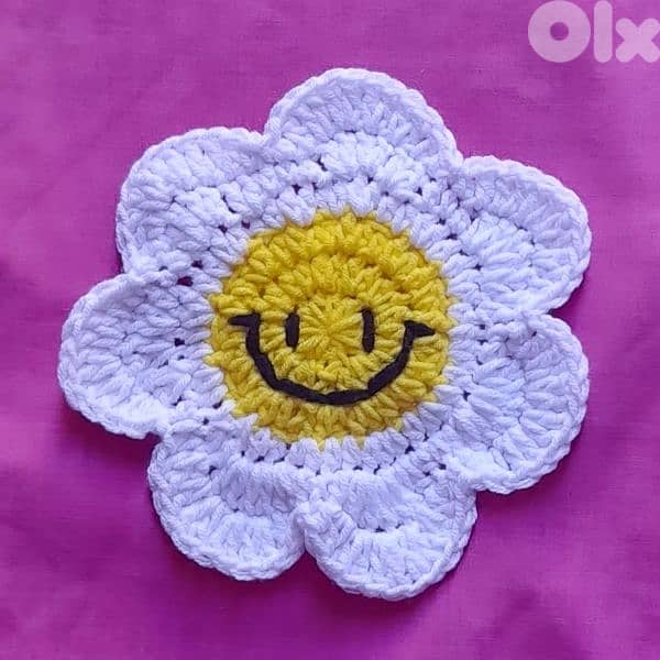 handmade crochet smiley face flower coasters 1