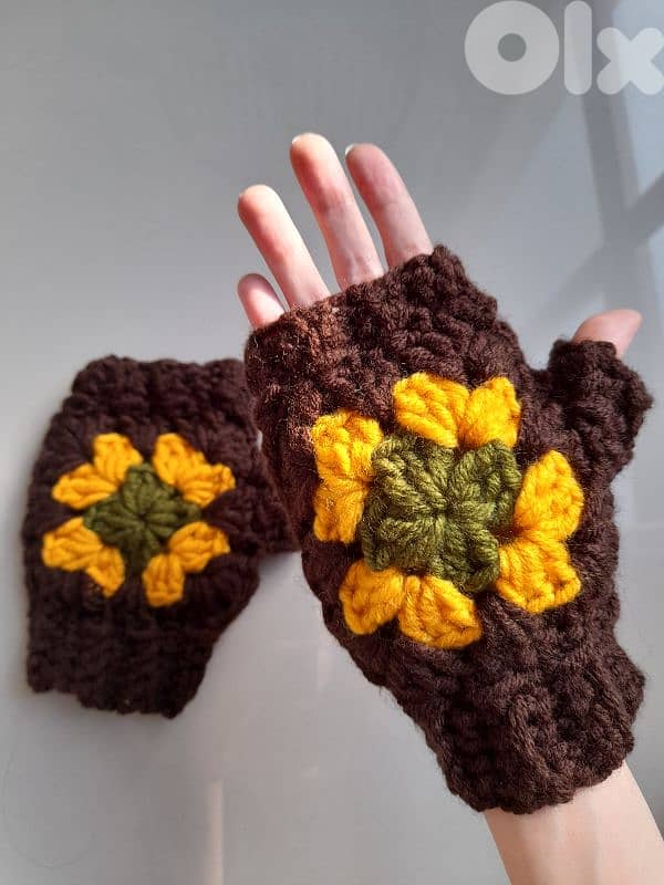 handmade crochet fingerless granny square gloves 1