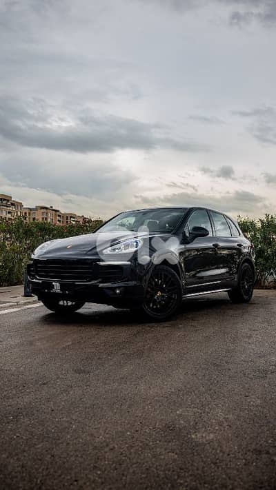PORSCHE  CAYENNE S  2015 ALL MAINTENANCE & SERVICES DONE