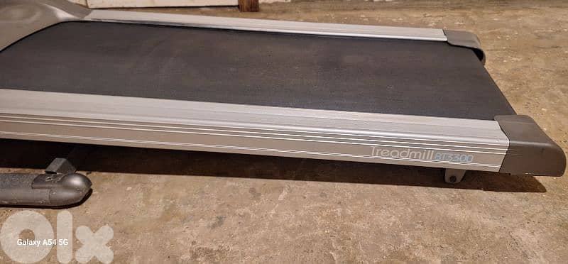 New treadmill body sculpture b 120$ 3