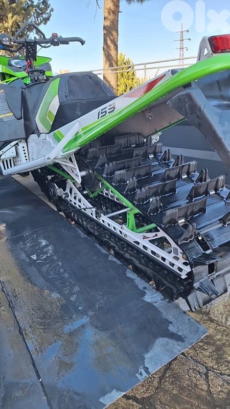 arctic cat snowmobile for sale (skidoo) 2