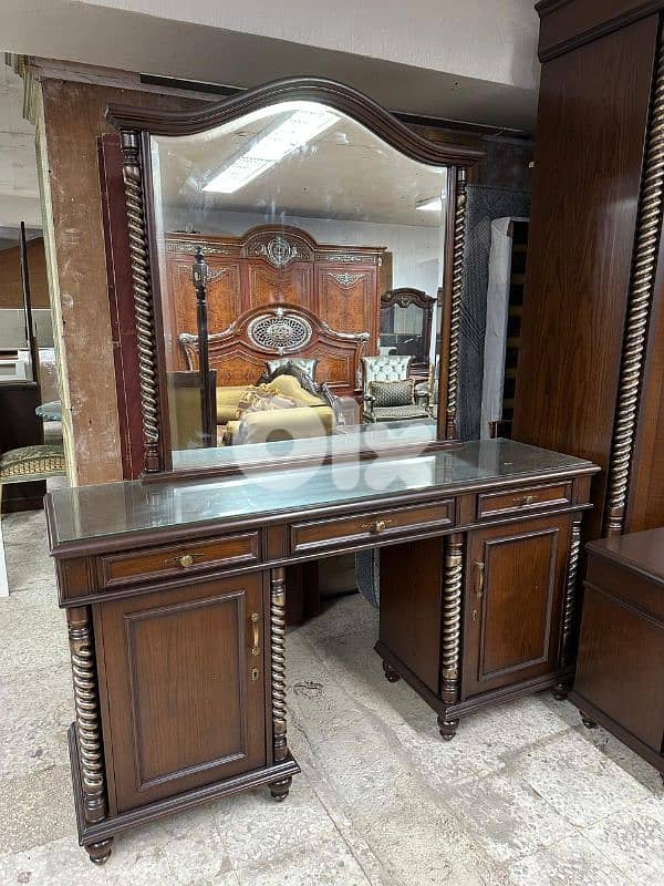 اوضة نوم ملكية خشب زان ولاتي كلا ملبسة قشر زان 15