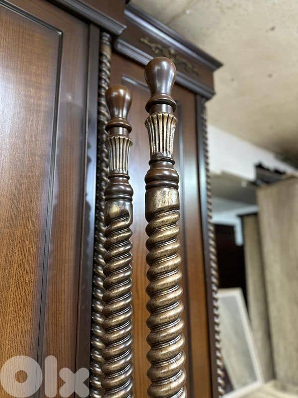 اوضة نوم ملكية خشب زان ولاتي كلا ملبسة قشر زان 16