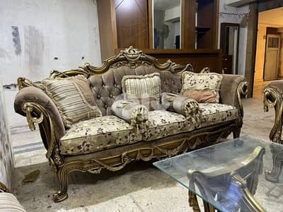 طقم كنبايات ملكي حفر خشب زان اربع قطع وطاولة