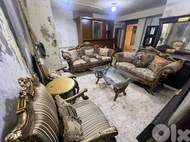 طقم كنبايات ملكي حفر خشب زان اربع قطع وطاولة 6