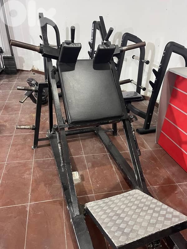 Squat machine like new 2
