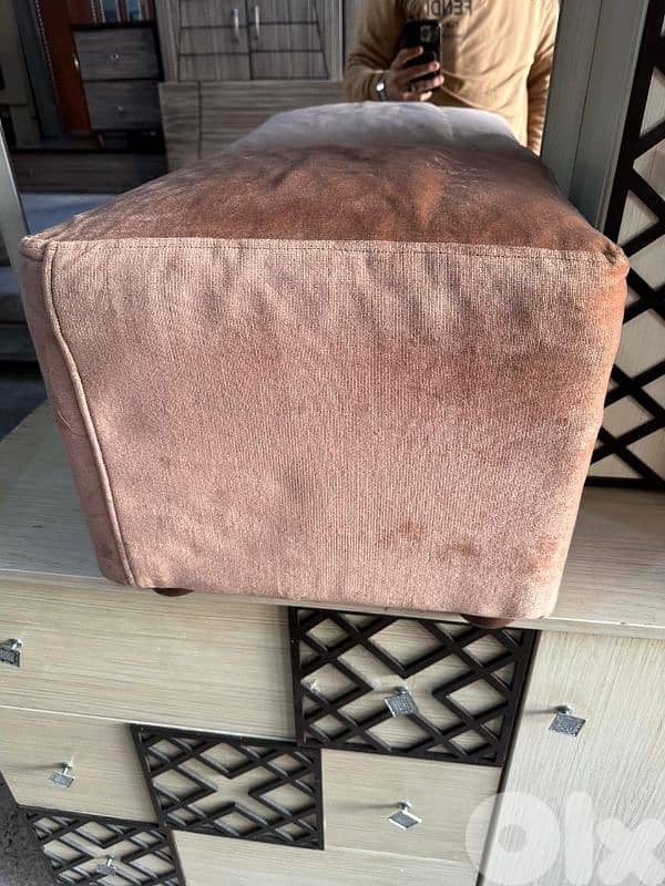 صوفا عدد اتنين كبار بفتحوا صندوق مع بف عدد اتنين خشب شوح 2