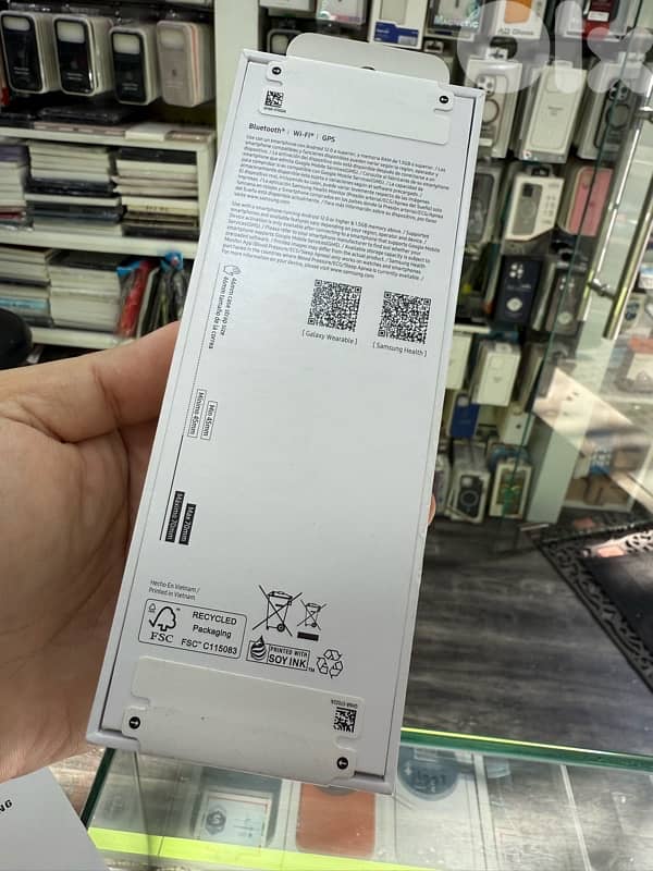 galaxi watch 8  classic 46mm black new sealed 1