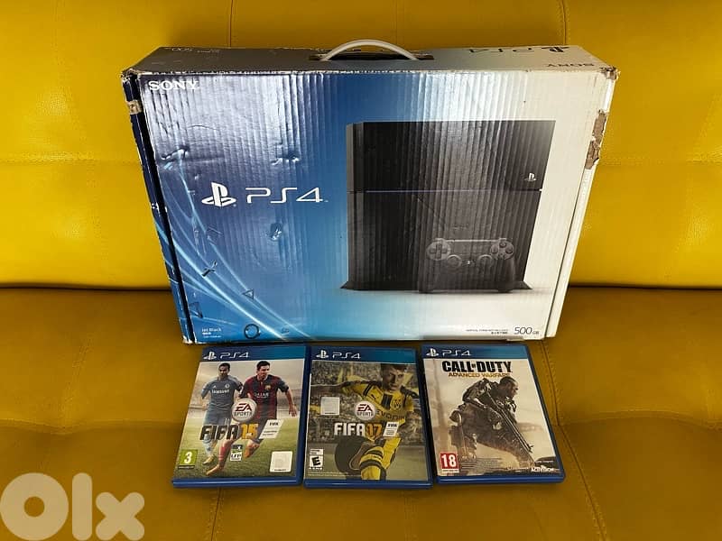 PS4 + 2 controllers + 3 games 1