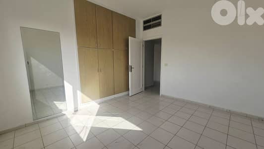 AH-HKL-470 Unfurnished Apartment 190 sqm for Rent – Sodeco
