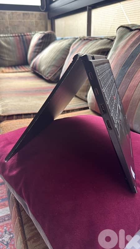 Lenovo think pad yoga L380 1