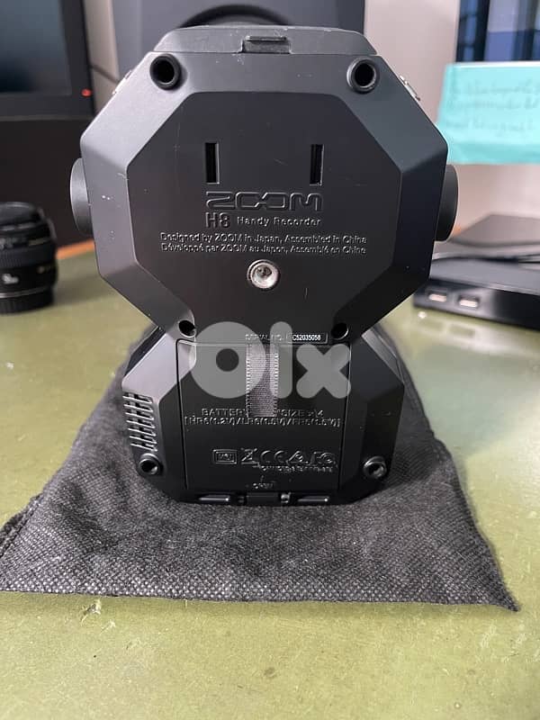 ZOOM H8 field recorder 2