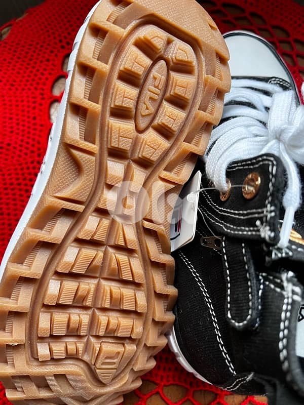 FILA ORIGINAL NEW IN TAG 4