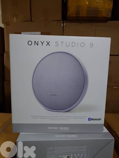 harmon kardon Onyx studio 9 white