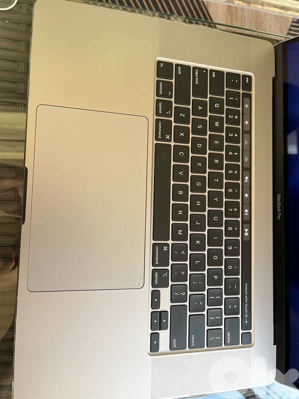 MACBOOK PRO 2019 2