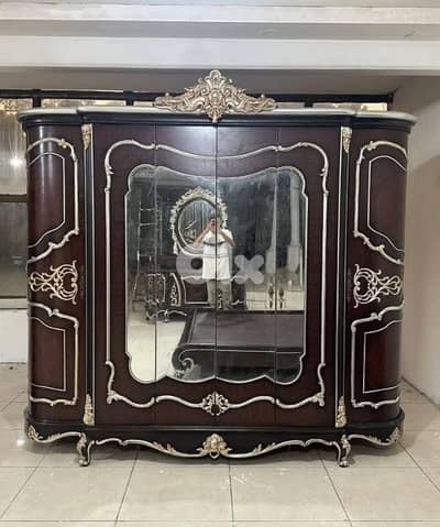 غرفة نوم ملوكية للاستفسار 71106164