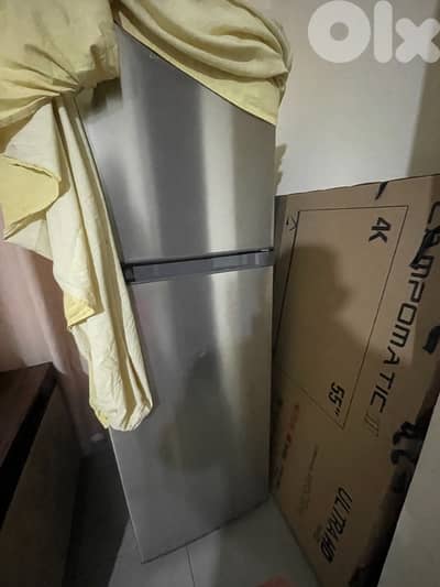 تلفزيون و براد استعمال ٣ اشعر