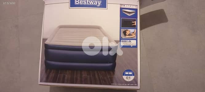 Bestway Mattress 1.50m built-in pump