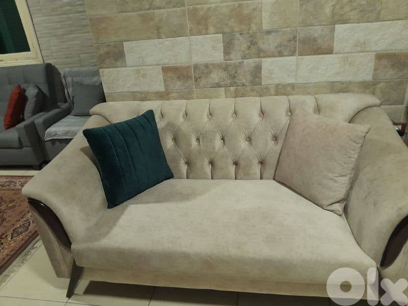 صالون للبيع 2