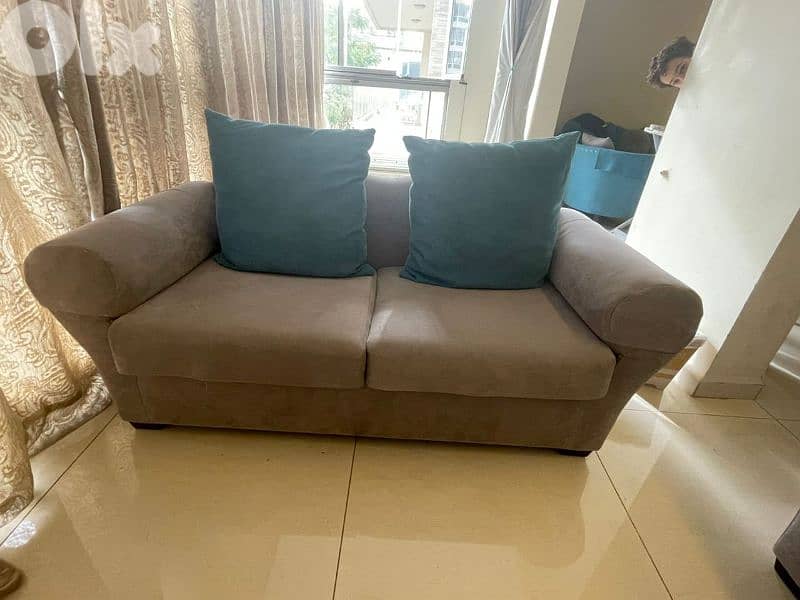 للبيع صالون 1