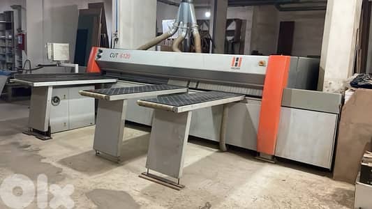 مكبس ومقطع قشره وخياطة ومنشار وكمبرصير هوا  للبيع