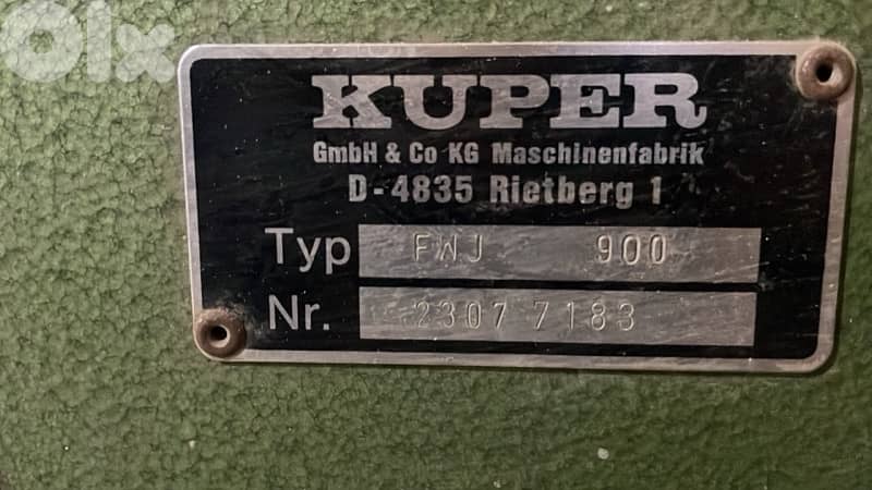 مكبس ومقطع قشره وخياطة ومنشار وكمبرصير هوا  للبيع 14