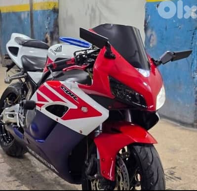 HONDA CBR 1000RR MODEL 2005  / 03749023