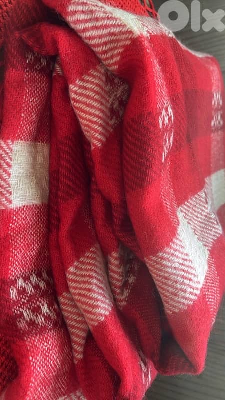 ZARA tall new Shals in tag 2