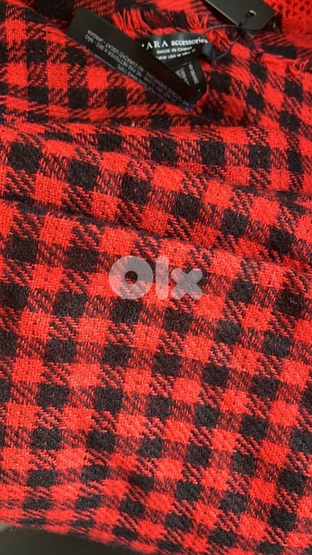 ZARA tall new Shals in tag 3